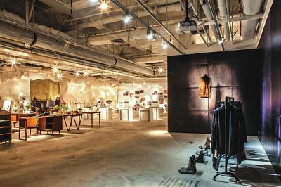 南京服装工厂店品牌巡礼:探索创业新机遇