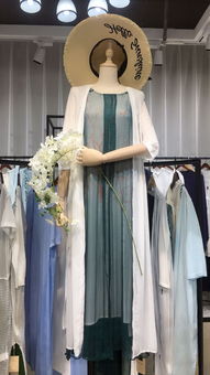懂女人的品牌折扣女装店,既温暖又贴心